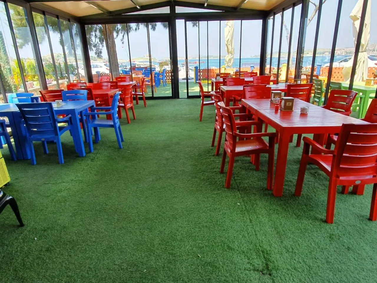 Miniland Aile Pansiyonu Foça Alloggio in famiglia